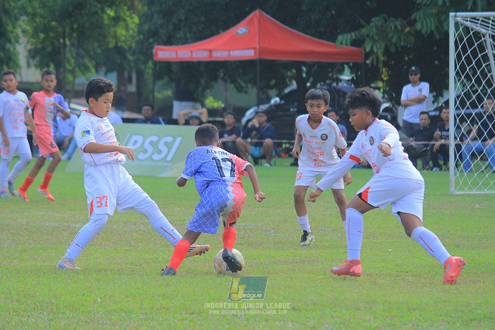 big 24 ijl u11 140624 isa marzuki bandriawan vs endang witarsa fc