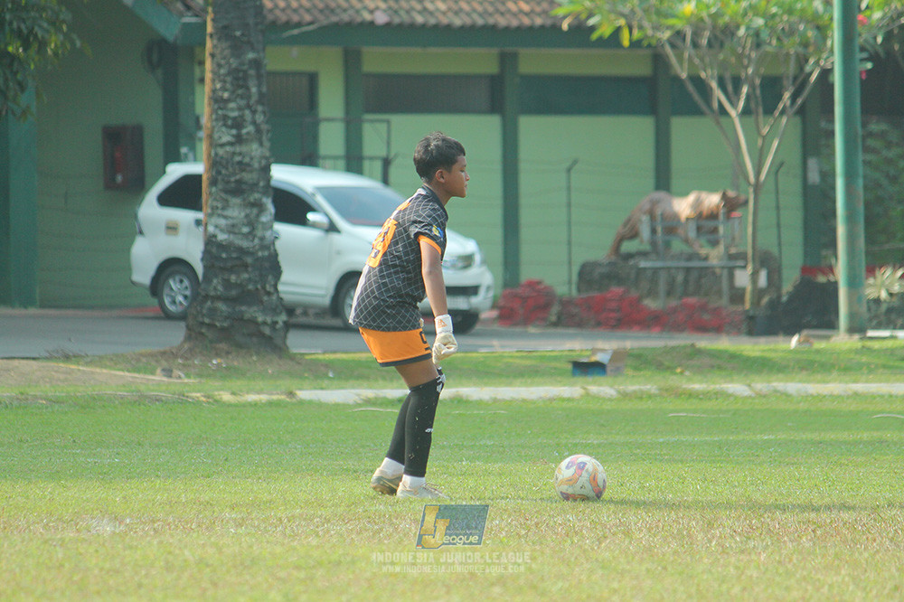 big 24 ijl u11 140624 isa marzuki bandriawan vs endang witarsa fc