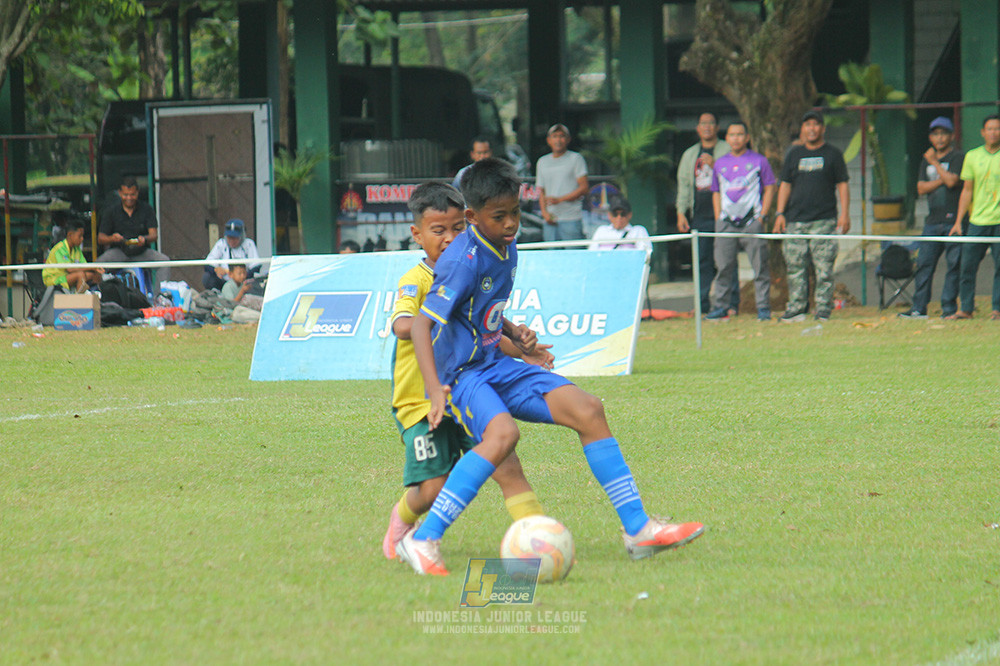 big 24 ijl u11 140624 khenzi united vs maesa pararaider white
