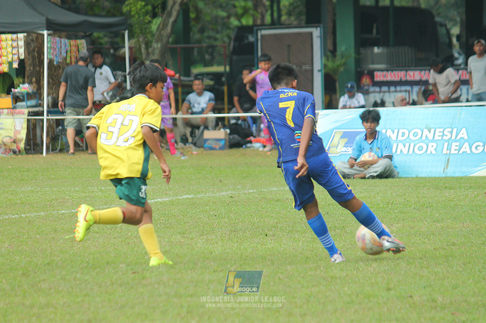 big 24 ijl u11 140624 khenzi united vs maesa pararaider white