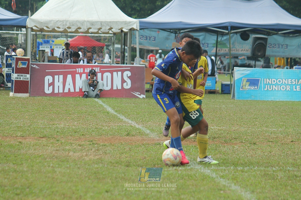big 24 ijl u11 140624 khenzi united vs maesa pararaider white