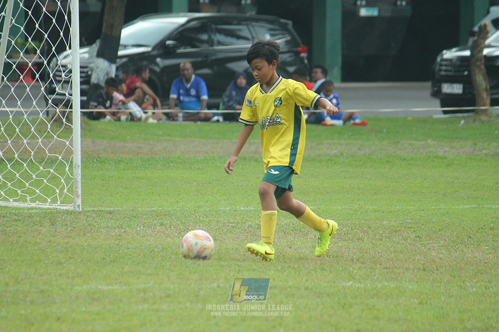 big 24 ijl u11 140624 khenzi united vs maesa pararaider white