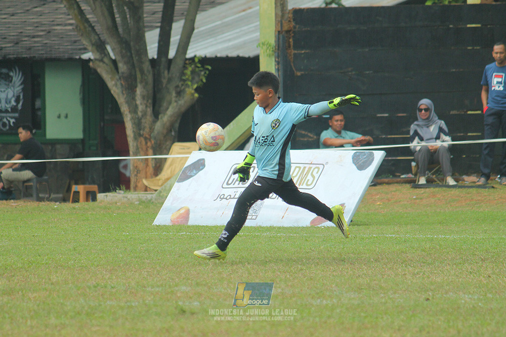 big 24 ijl u11 140624 khenzi united vs maesa pararaider white