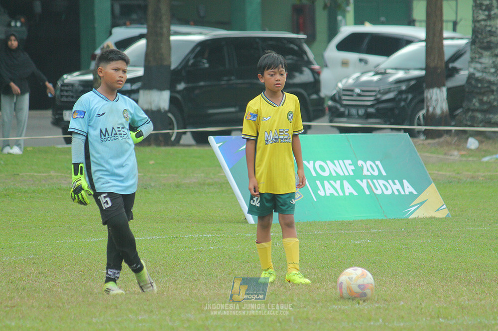 big 24 ijl u11 140624 khenzi united vs maesa pararaider white