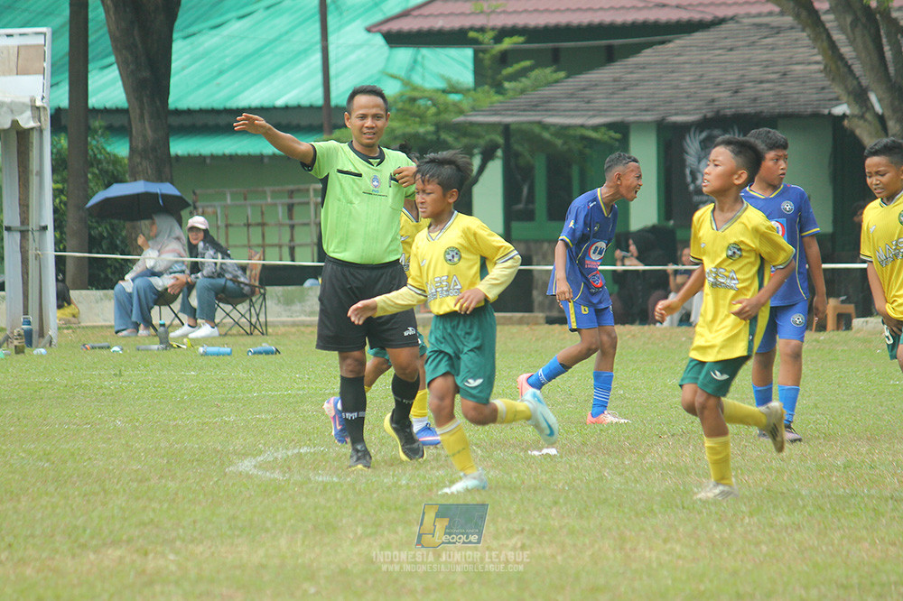 big 24 ijl u11 140624 khenzi united vs maesa pararaider white