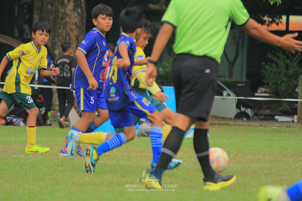 big 24 ijl u11 140624 khenzi united vs maesa pararaider white