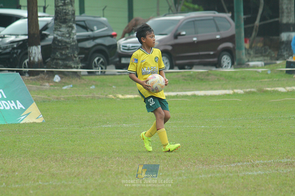 big 24 ijl u11 140624 khenzi united vs maesa pararaider white