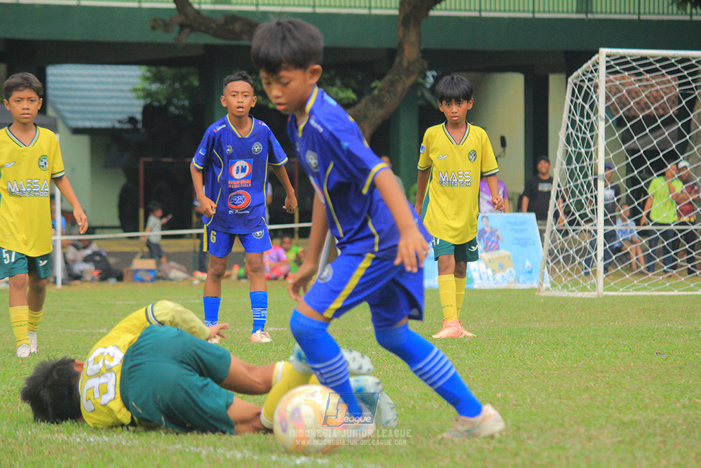 big 24 ijl u11 140624 khenzi united vs maesa pararaider white