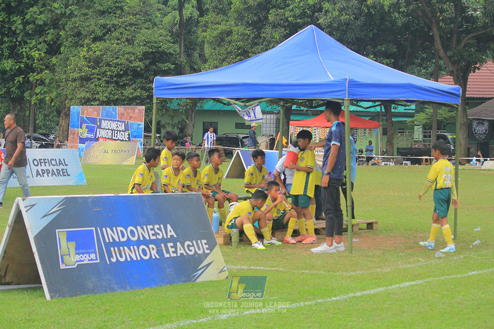 big 24 ijl u11 140624 khenzi united vs maesa pararaider white