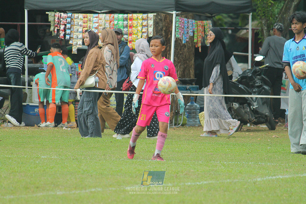 big 24 ijl u11 140624 khenzi united vs maesa pararaider white