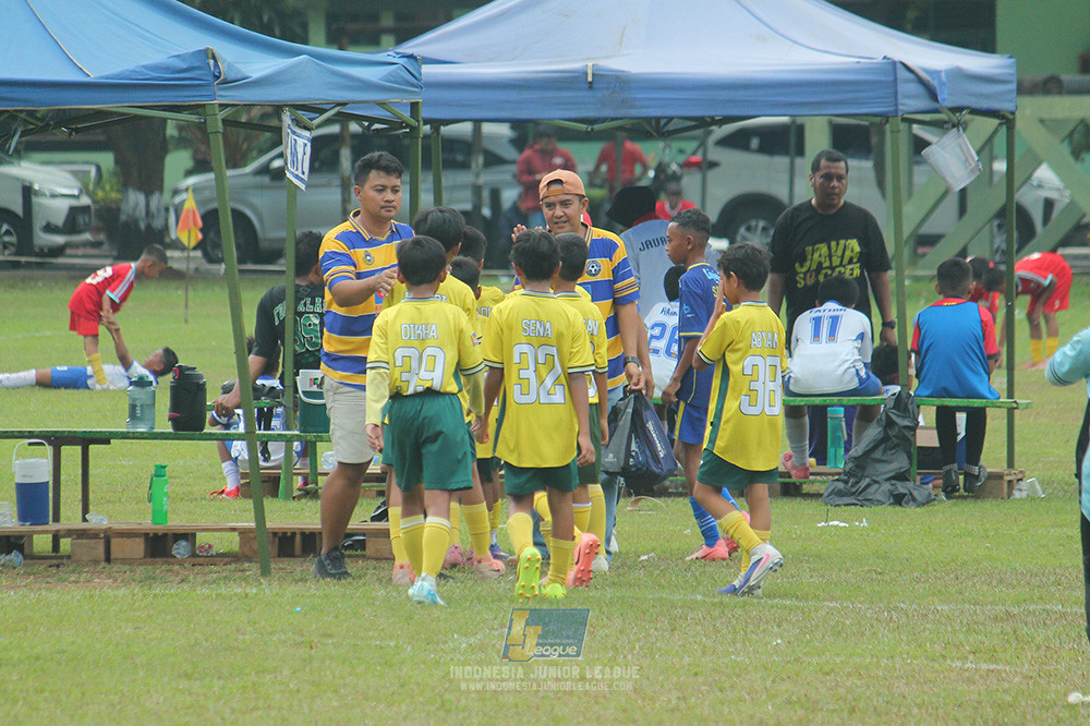 big 24 ijl u11 140624 khenzi united vs maesa pararaider white