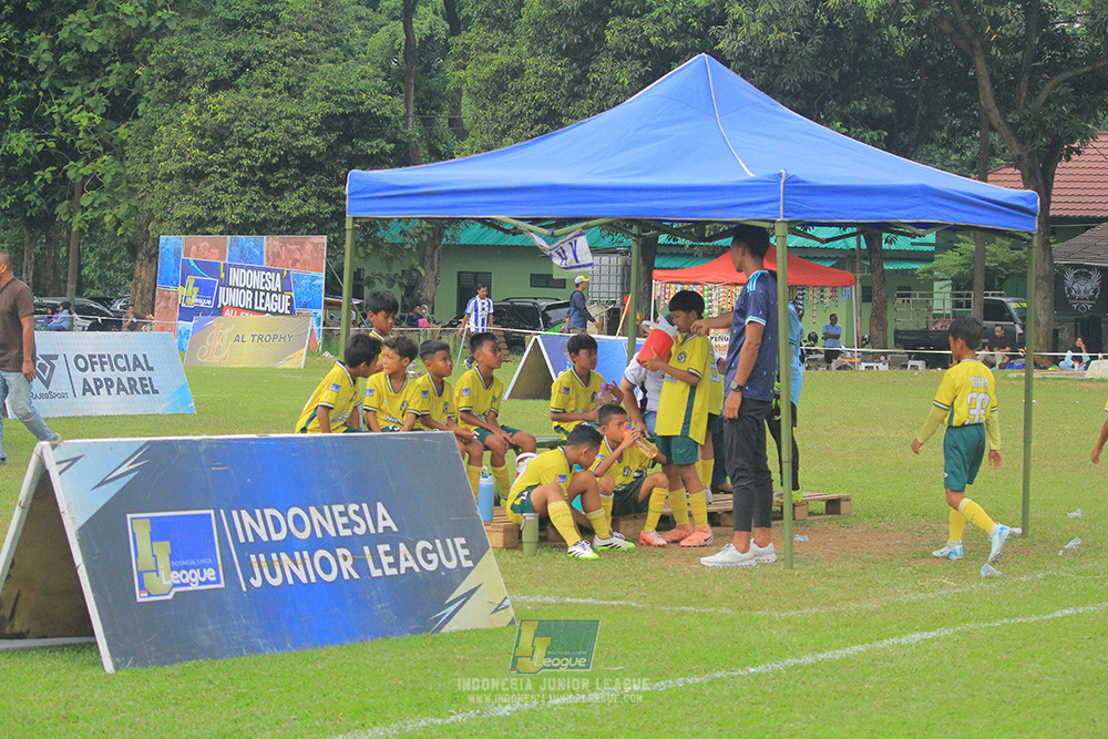 big 24 ijl u11 140624 khenzi united vs maesa pararaider white