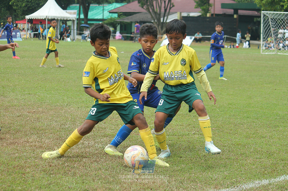 big 24 ijl u11 140624 khenzi united vs maesa pararaider white