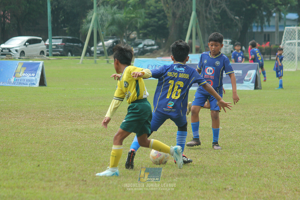 big 24 ijl u11 140624 khenzi united vs maesa pararaider white