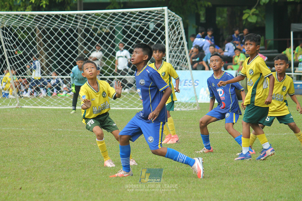 big 24 ijl u11 140624 khenzi united vs maesa pararaider white