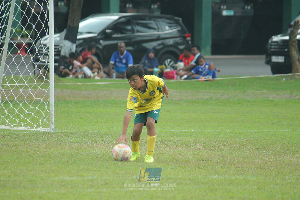 big 24 ijl u11 140624 khenzi united vs maesa pararaider white