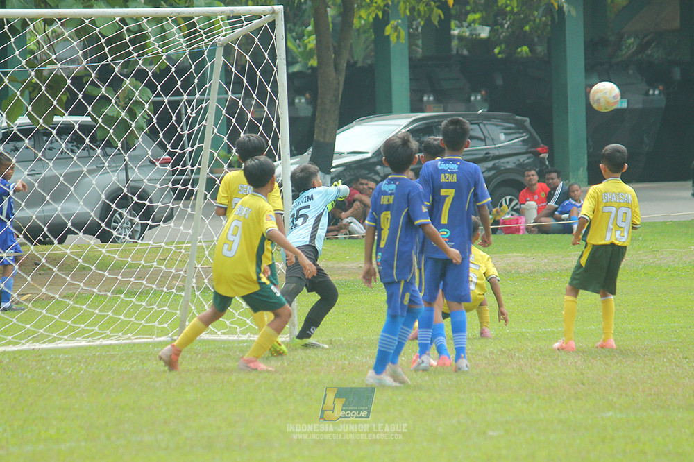 big 24 ijl u11 140624 khenzi united vs maesa pararaider white