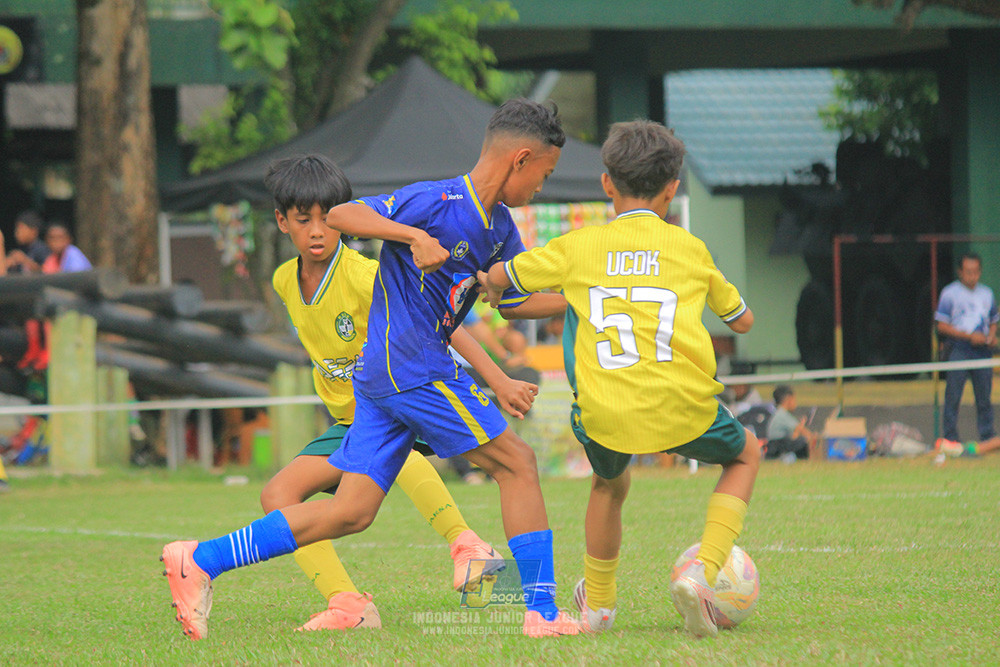 big 24 ijl u11 140624 khenzi united vs maesa pararaider white