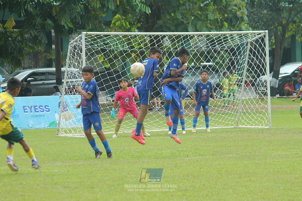big 24 ijl u11 140624 khenzi united vs maesa pararaider white