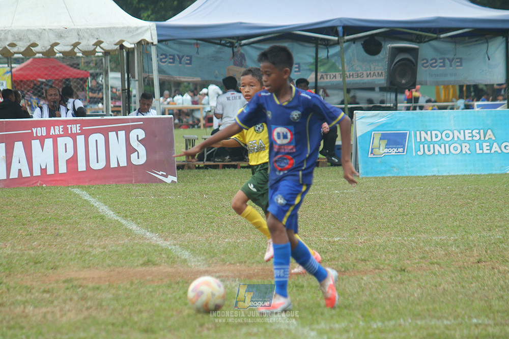 big 24 ijl u11 140624 khenzi united vs maesa pararaider white