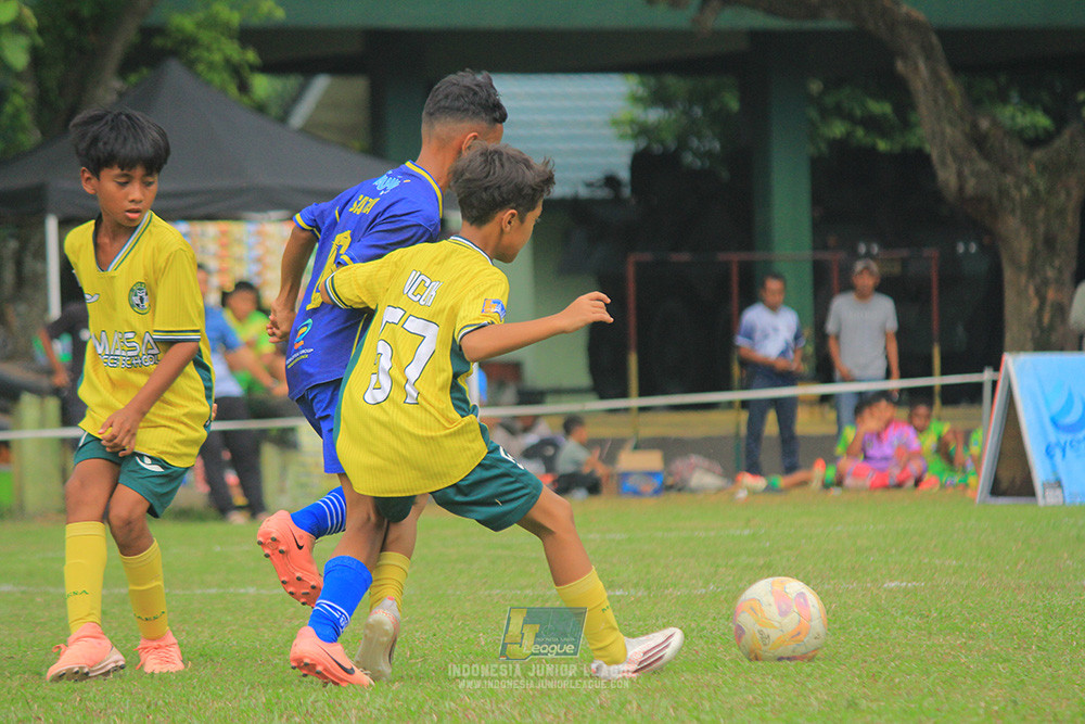 big 24 ijl u11 140624 khenzi united vs maesa pararaider white