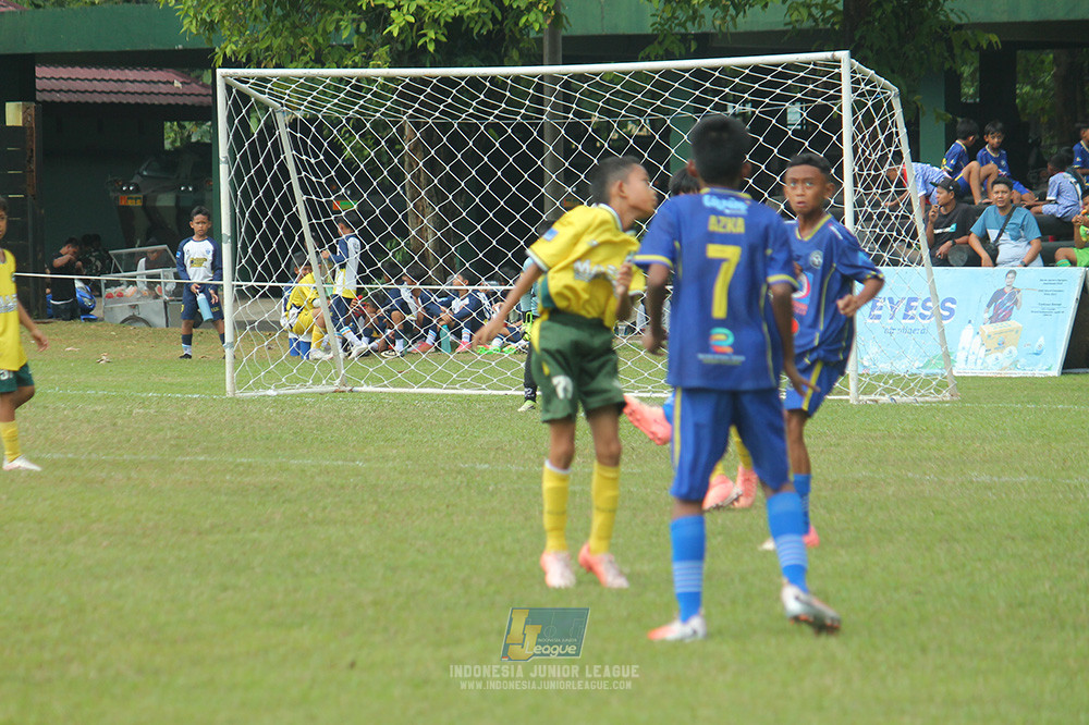 big 24 ijl u11 140624 khenzi united vs maesa pararaider white