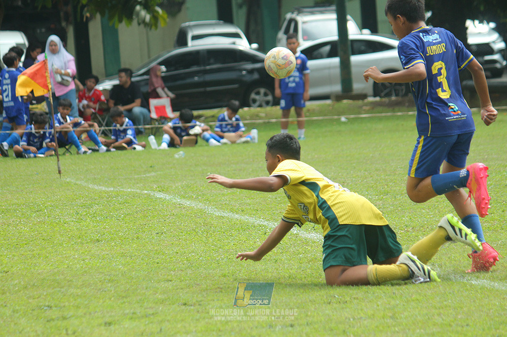big 24 ijl u11 140624 khenzi united vs maesa pararaider white