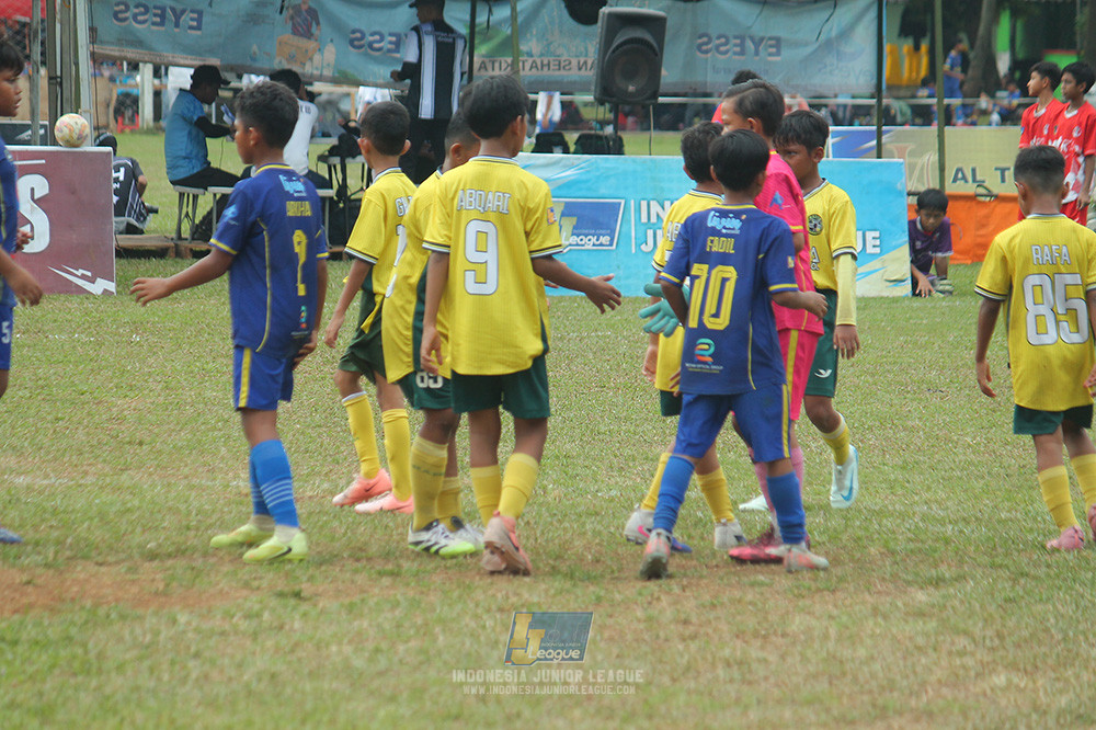 big 24 ijl u11 140624 khenzi united vs maesa pararaider white