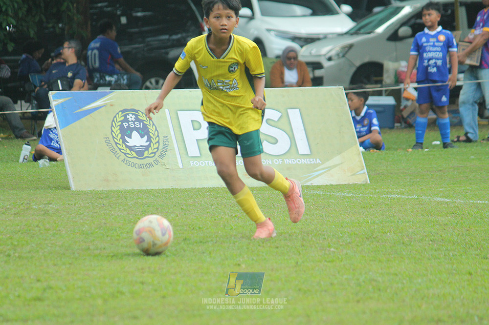big 24 ijl u11 140624 khenzi united vs maesa pararaider white