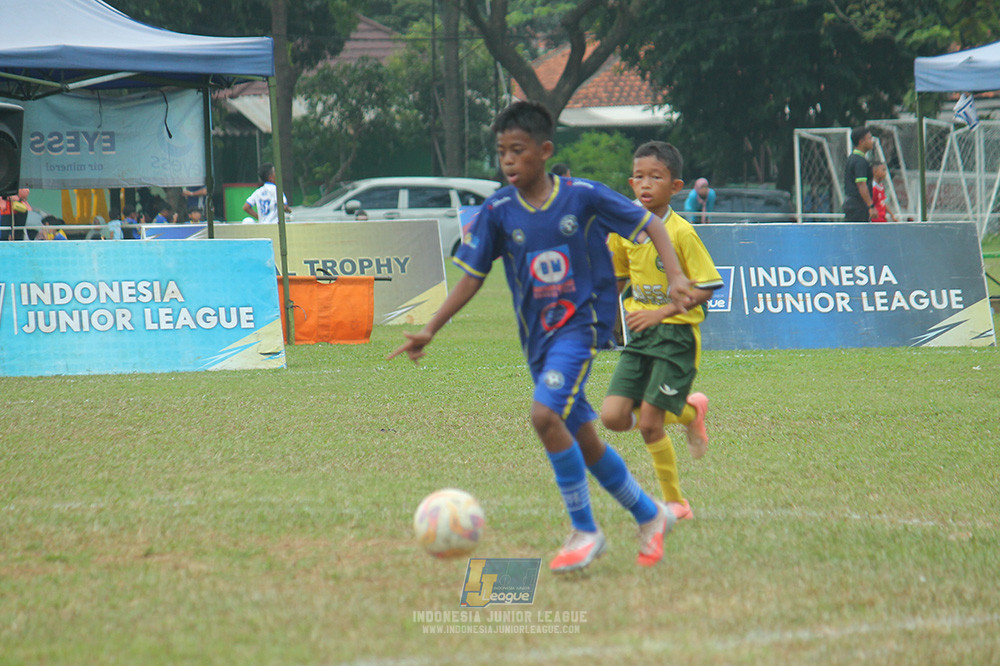 big 24 ijl u11 140624 khenzi united vs maesa pararaider white