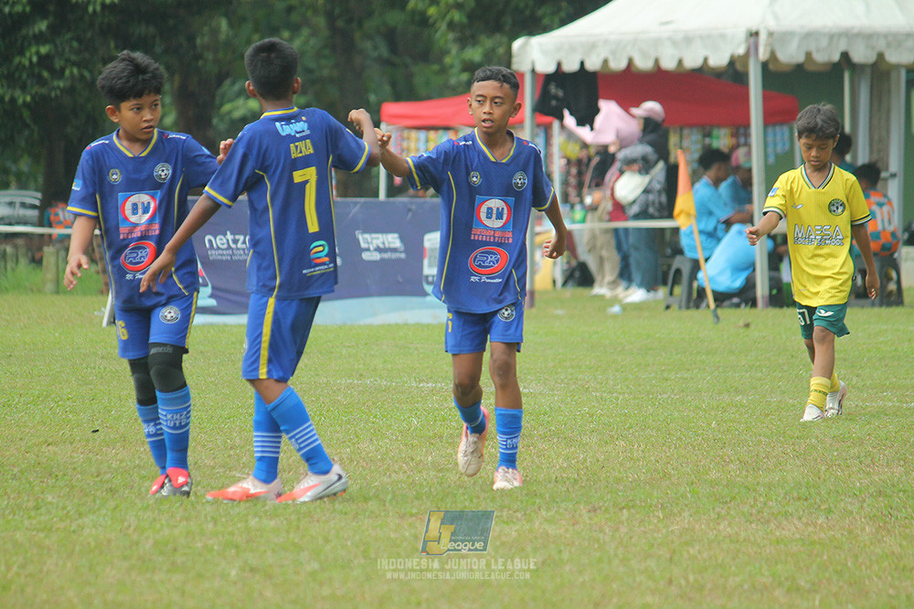 big 24 ijl u11 140624 khenzi united vs maesa pararaider white