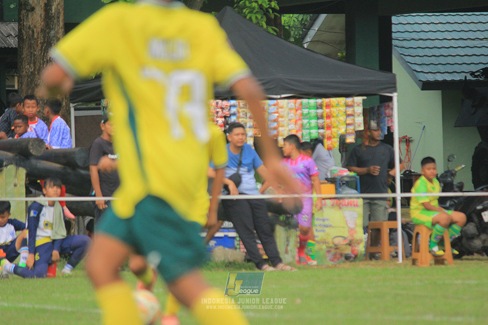 big 24 ijl u11 140624 khenzi united vs maesa pararaider white