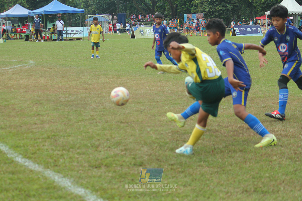 big 24 ijl u11 140624 khenzi united vs maesa pararaider white