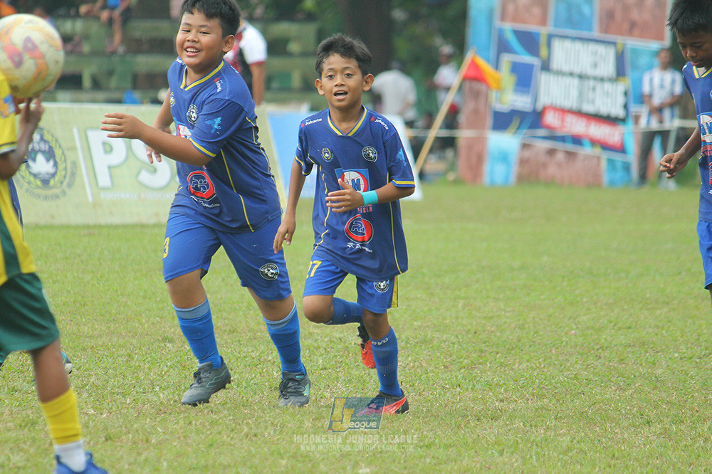 big 24 ijl u11 140624 khenzi united vs maesa pararaider white