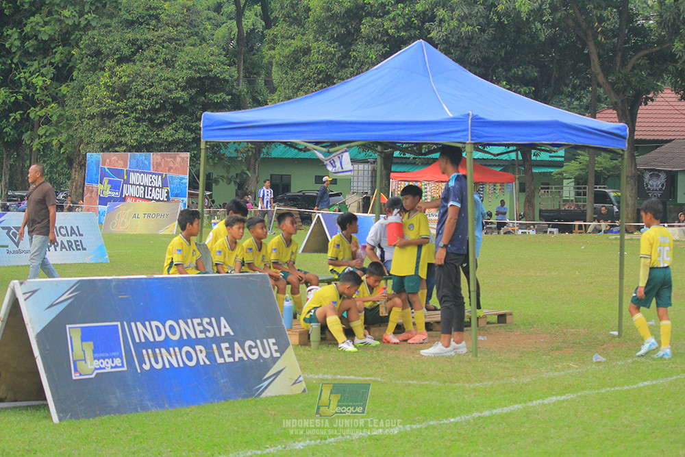 big 24 ijl u11 140624 khenzi united vs maesa pararaider white