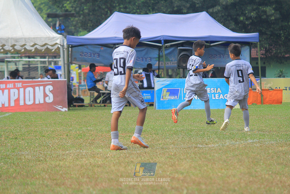 big 24 ijl u11 140624 kids soccer family vs asia footbaal school