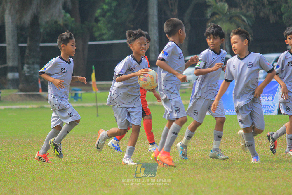 big 24 ijl u11 140624 kids soccer family vs asia footbaal school