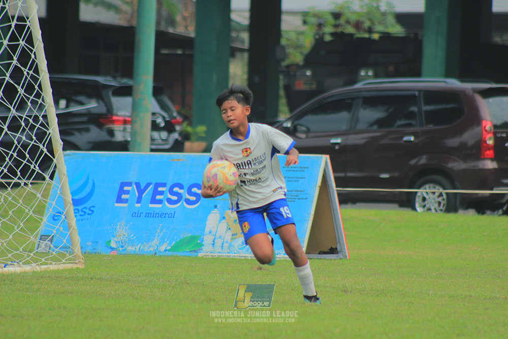big 24 ijl u11 140624 maesa pararaider white vs java soccer academy