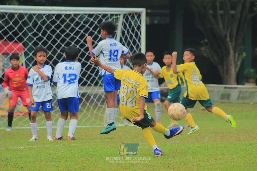 big 24 ijl u11 140624 maesa pararaider white vs java soccer academy