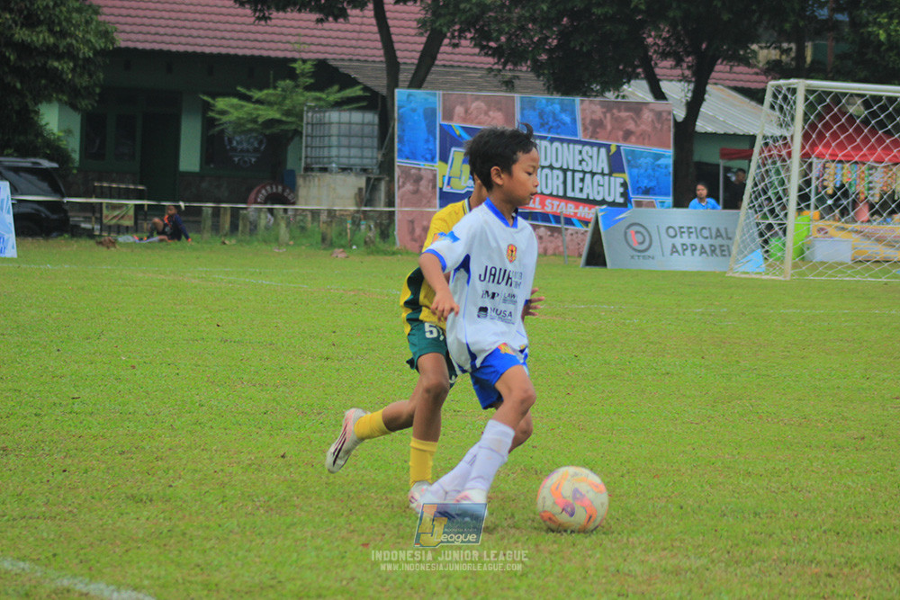 big 24 ijl u11 140624 maesa pararaider white vs java soccer academy
