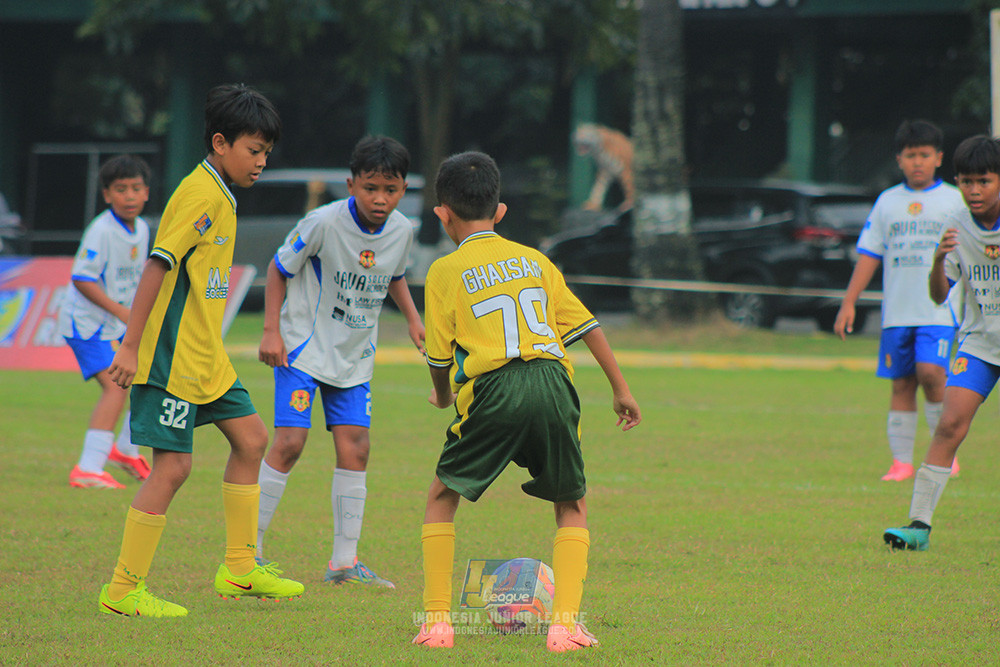 big 24 ijl u11 140624 maesa pararaider white vs java soccer academy
