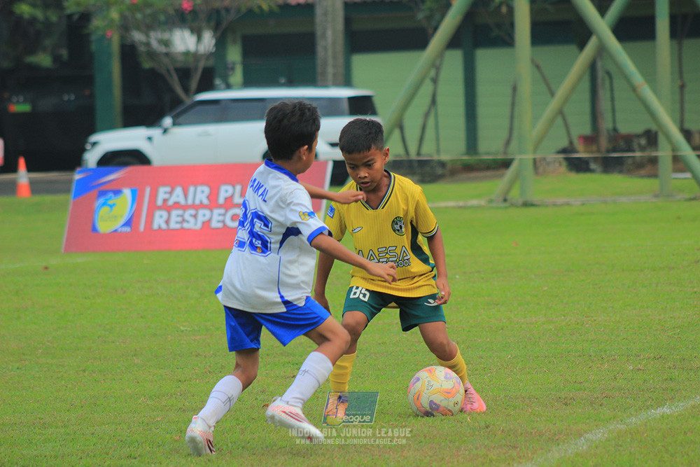 big 24 ijl u11 140624 maesa pararaider white vs java soccer academy