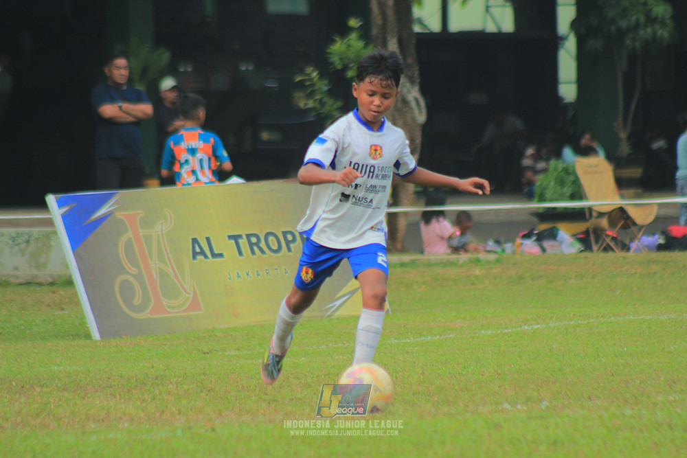 big 24 ijl u11 140624 maesa pararaider white vs java soccer academy