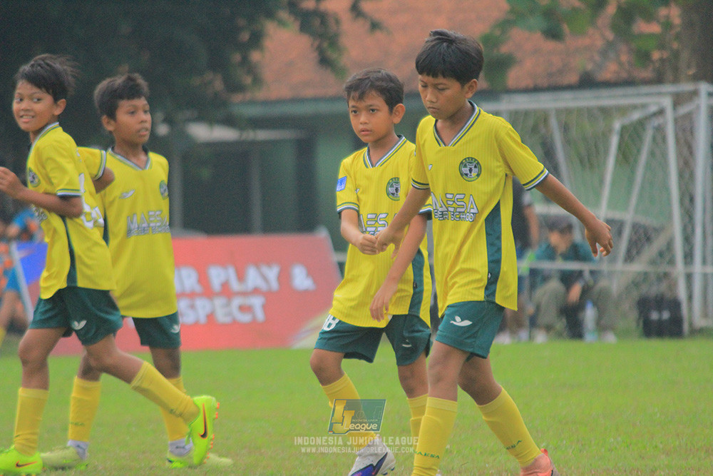 big 24 ijl u11 140624 maesa pararaider white vs java soccer academy