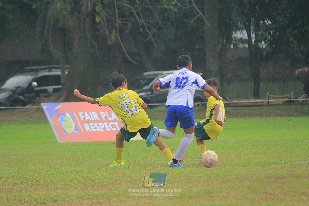 big 24 ijl u11 140624 maesa pararaider white vs java soccer academy