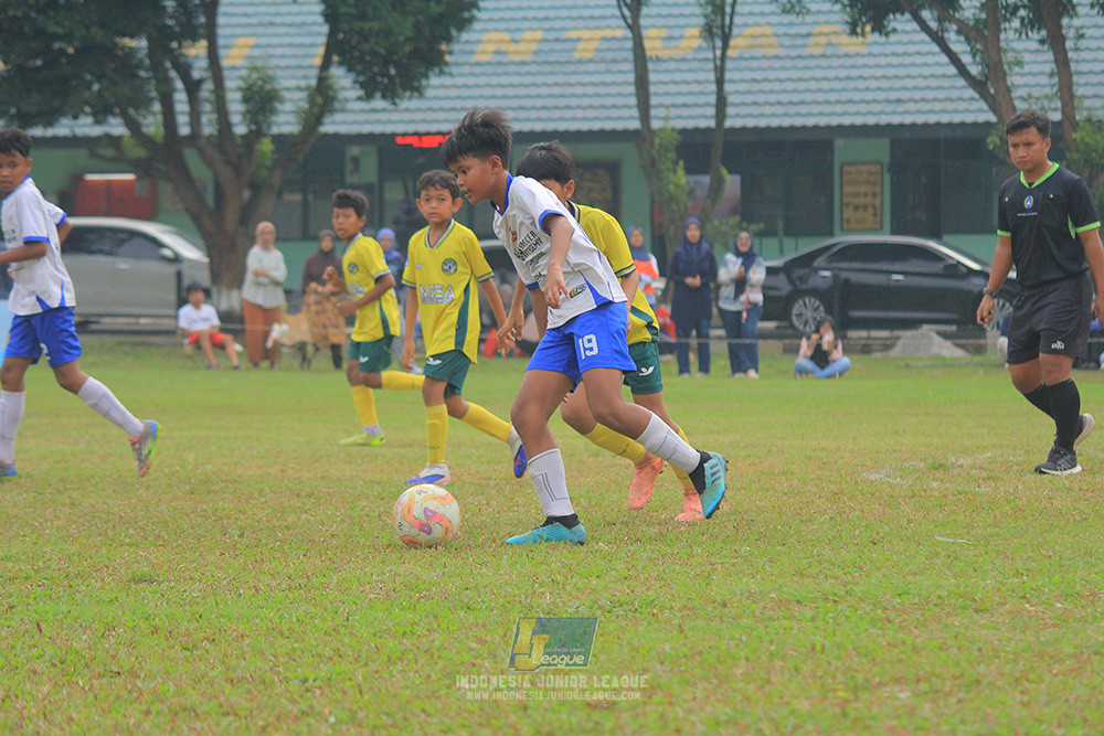 big 24 ijl u11 140624 maesa pararaider white vs java soccer academy