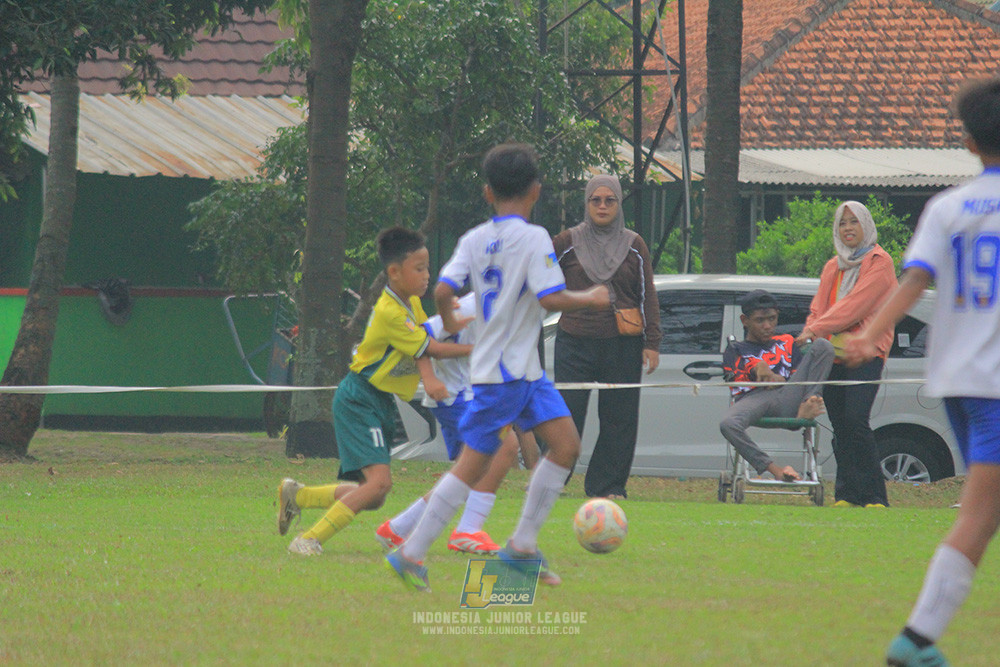 big 24 ijl u11 140624 maesa pararaider white vs java soccer academy