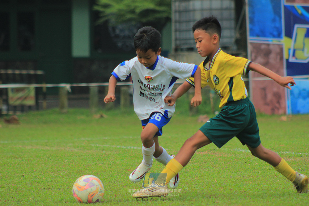 big 24 ijl u11 140624 maesa pararaider white vs java soccer academy