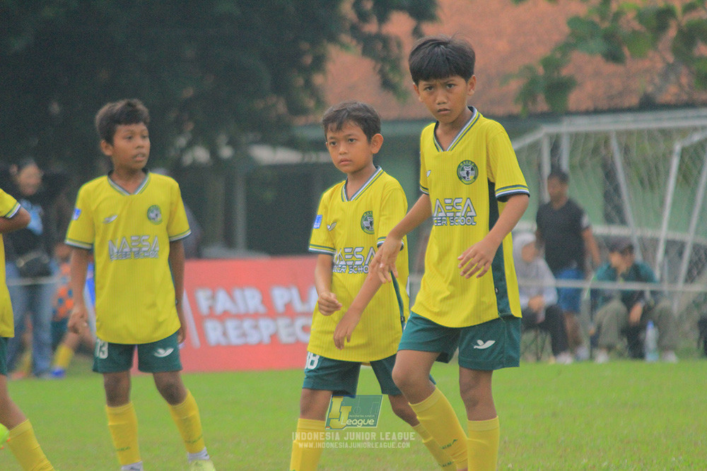 big 24 ijl u11 140624 maesa pararaider white vs java soccer academy