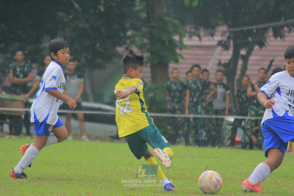 big 24 ijl u11 140624 maesa pararaider white vs java soccer academy